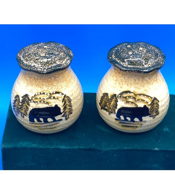 Paseo Road Black Bear Pottery by HiEnd Accent Salt and Pepper shakers stoneware - Picture 1 of 3
